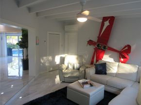 3021 NE 23rd Ave, Lighthouse Point FL 33064