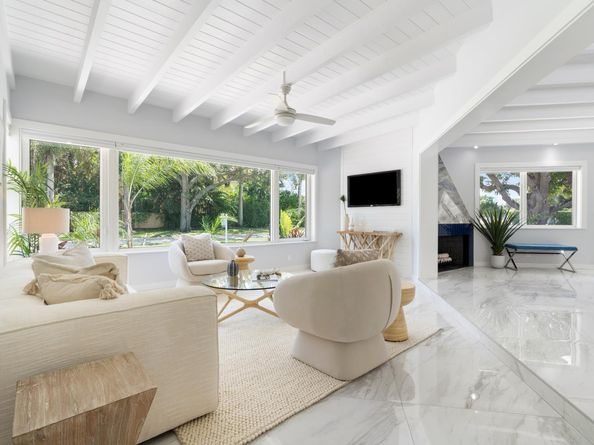 3021 NE 23rd Ave, Lighthouse Point FL 33064