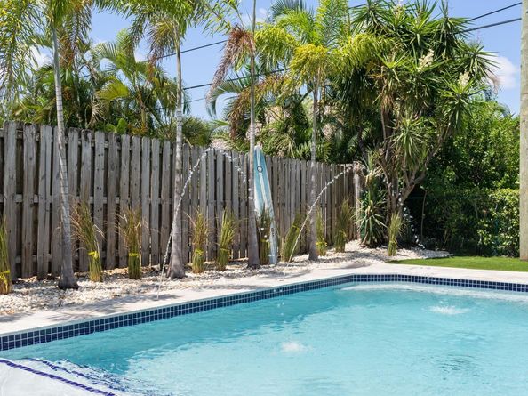 3021 NE 23rd Ave, Lighthouse Point FL 33064