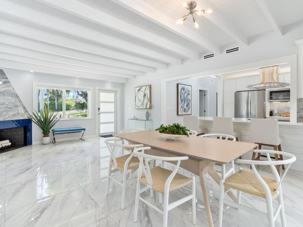 3021 NE 23rd Ave, Lighthouse Point FL 33064