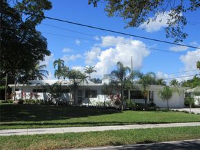3021 NE 23rd Ave, Lighthouse Point FL 33064
