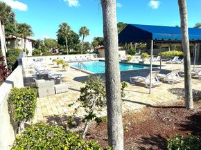 8305 Casa Del Lago E, Boca Raton FL 33433