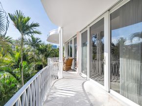 429 Australian Avenue 110, Palm Beach FL 33480