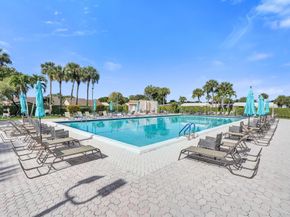 140 Lake Meryl Drive 140, West Palm Beach FL 33411