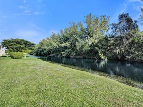 140 Lake Meryl Drive 140, West Palm Beach FL 33411
