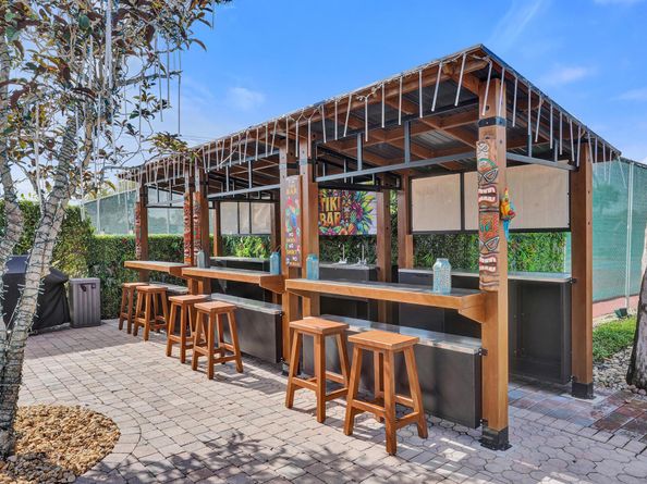 140 Lake Meryl Drive 140, West Palm Beach FL 33411