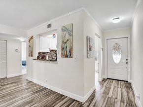 140 Lake Meryl Drive 140, West Palm Beach FL 33411