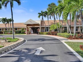 140 Lake Meryl Drive 140, West Palm Beach FL 33411