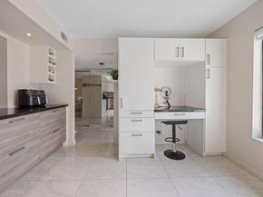 5659 Fairway Park Drive 203, Boynton Beach FL 33437