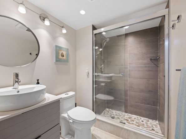 5659 Fairway Park Drive 203, Boynton Beach FL 33437