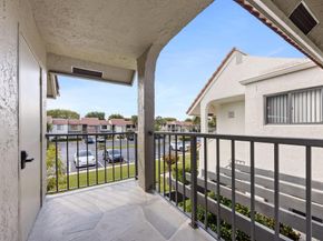 5659 Fairway Park Drive 203, Boynton Beach FL 33437