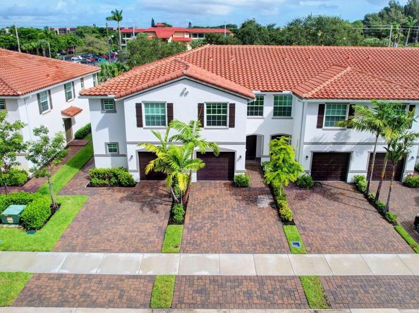 6851 Broadwater Lane, Lake Worth FL 33467