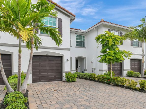 6851 Broadwater Lane, Lake Worth FL 33467
