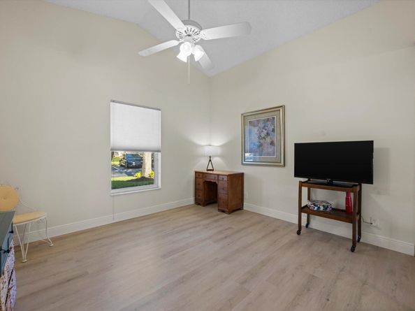 1802 Rosewood Way, Palm Beach Gardens FL 33418