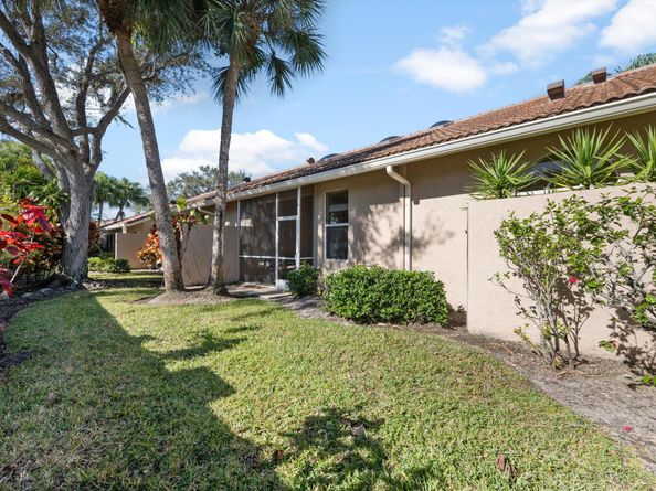 1802 Rosewood Way, Palm Beach Gardens FL 33418