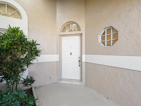 1802 Rosewood Way, Palm Beach Gardens FL 33418