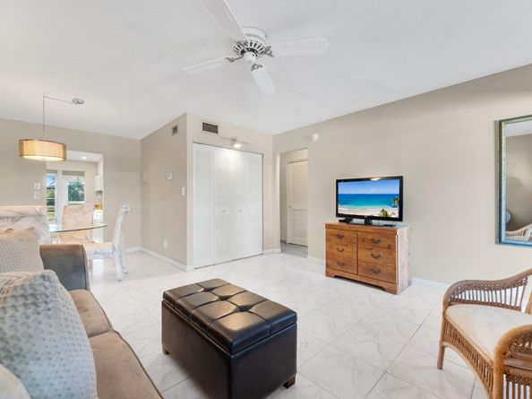 7390 NW 1st St 104, Margate FL 33063