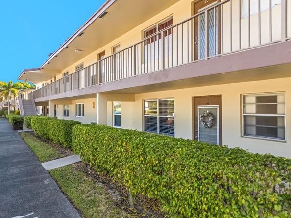 7390 NW 1st St 104, Margate FL 33063