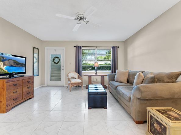 7390 NW 1st St 104, Margate FL 33063