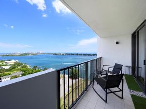 5600 N Flagler Drive 1906, West Palm Beach FL 33407