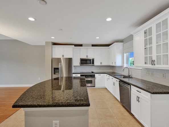 1861 Coral Heights Blvd 502, Oakland Park FL 33308