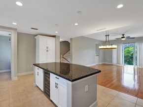 1861 Coral Heights Blvd 502, Oakland Park FL 33308