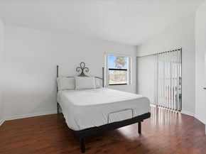 208 Lincoln Ct 208, Deerfield Beach FL 33442