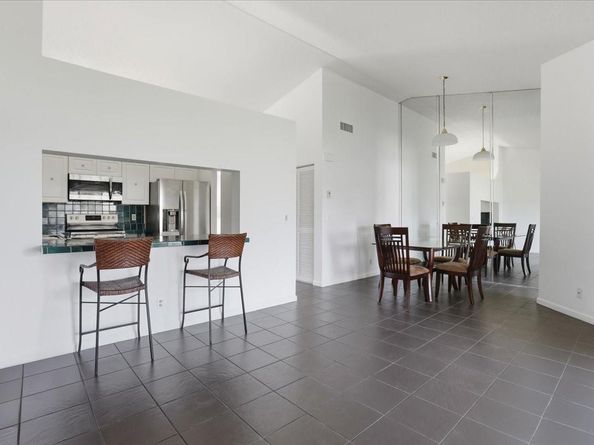 208 Lincoln Ct 208, Deerfield Beach FL 33442