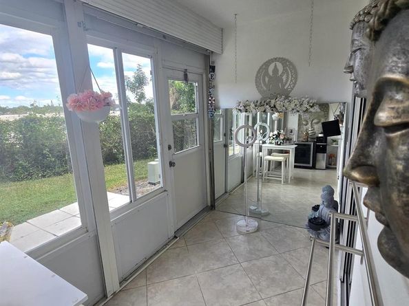 114 Greenbrier C, West Palm Beach FL 33417