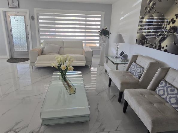 114 Greenbrier C, West Palm Beach FL 33417