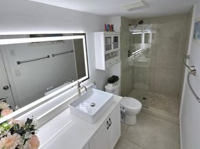 114 Greenbrier C, West Palm Beach FL 33417