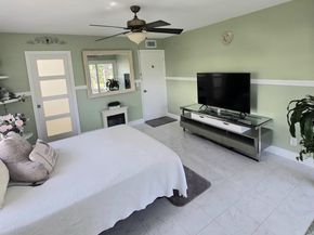 114 Greenbrier C, West Palm Beach FL 33417