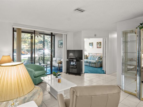 4101 Coral Tree Circle 111, Coconut Creek FL 33073