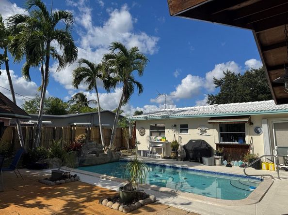 3370 SW 15th Ct, Fort Lauderdale FL 33312