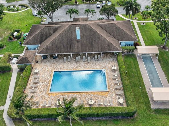9800 Tabebuia Tree Drive A, Boynton Beach FL 33436