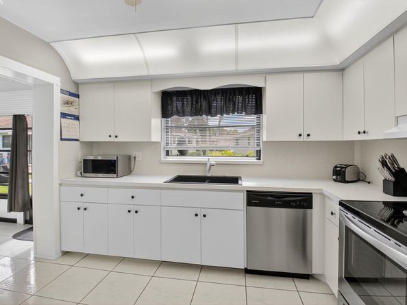 9800 Tabebuia Tree Drive A, Boynton Beach FL 33436