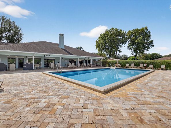 9800 Tabebuia Tree Drive A, Boynton Beach FL 33436