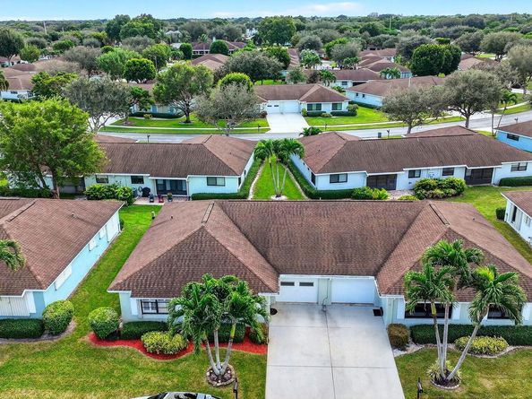 9800 Tabebuia Tree Drive A, Boynton Beach FL 33436