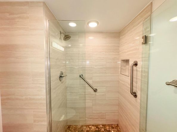 3138 Via Poinciana 306, Lake Worth FL 33467