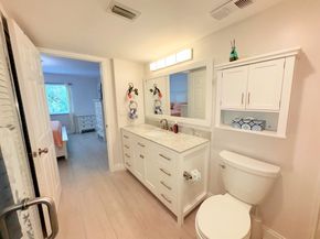 3138 Via Poinciana 306, Lake Worth FL 33467