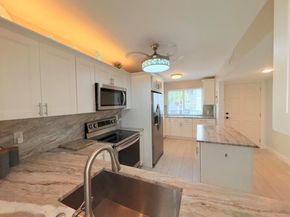 3138 Via Poinciana 306, Lake Worth FL 33467