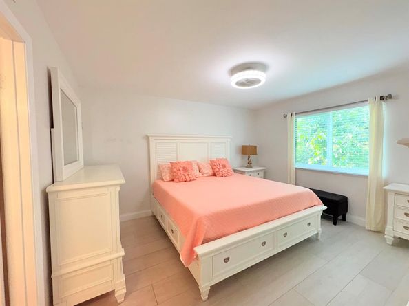 3138 Via Poinciana 306, Lake Worth FL 33467