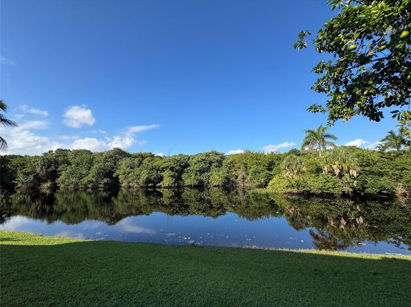 3301 NE 15th St, Fort Lauderdale FL 33304