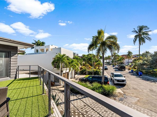 3301 NE 15th St, Fort Lauderdale FL 33304