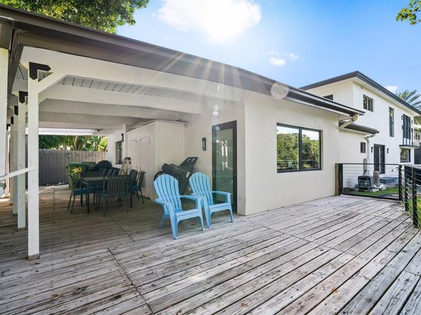 3301 NE 15th St, Fort Lauderdale FL 33304