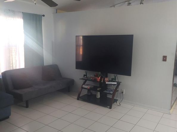 1424 NW 49th Ave, Coconut Creek FL 33063