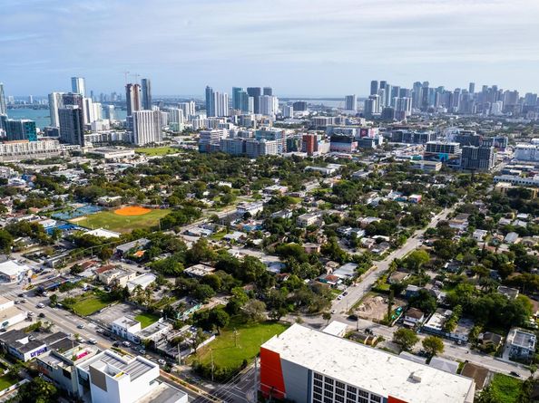 270 NW 35th Street, Miami FL 33127