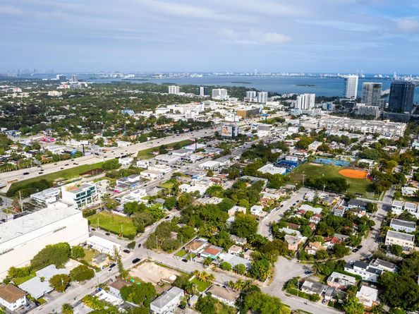 270 NW 35th Street, Miami FL 33127