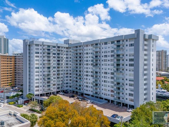 137 Golden Isles Drive 1102, Hallandale Beach FL 33009