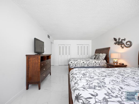 137 Golden Isles Drive 1102, Hallandale Beach FL 33009